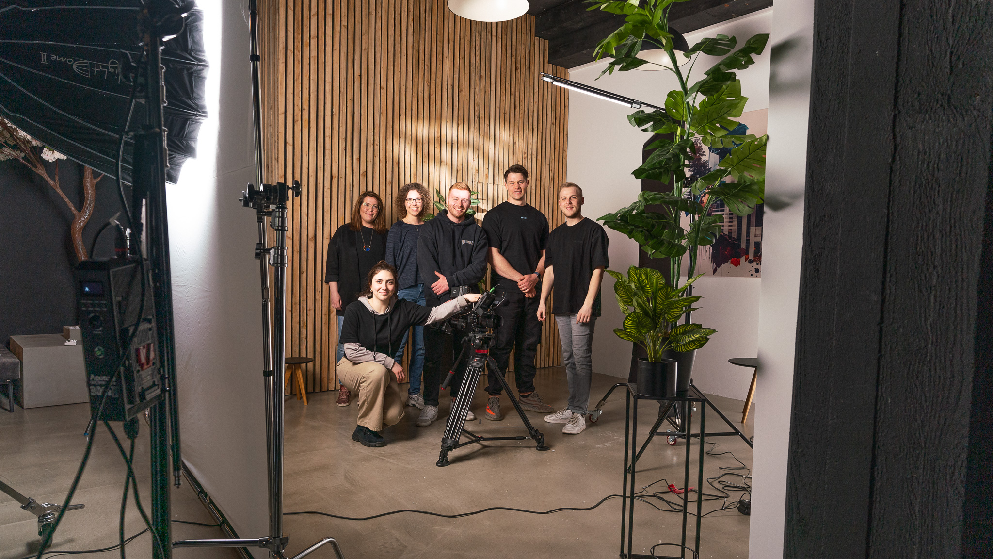 Gruppenbild bestehend aus dem Team der Werbeagentur twoseconds und der Marke Bofrost.